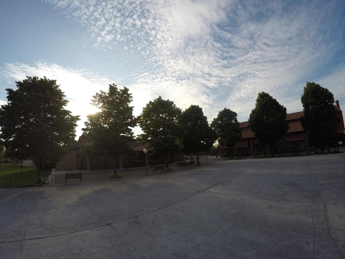 Agriturismo La Rebosola Ca Zennare Eksteriør billede